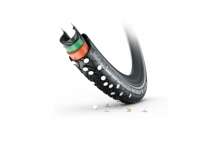 CST Platinum Protector (4mm anti-puncture) black with reflection. 28x1.75, ETRTO 47-622