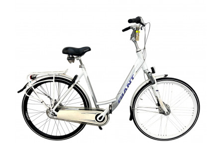 Woman's bicycle GIANT ULTIMO white/w/al/sity/28/55